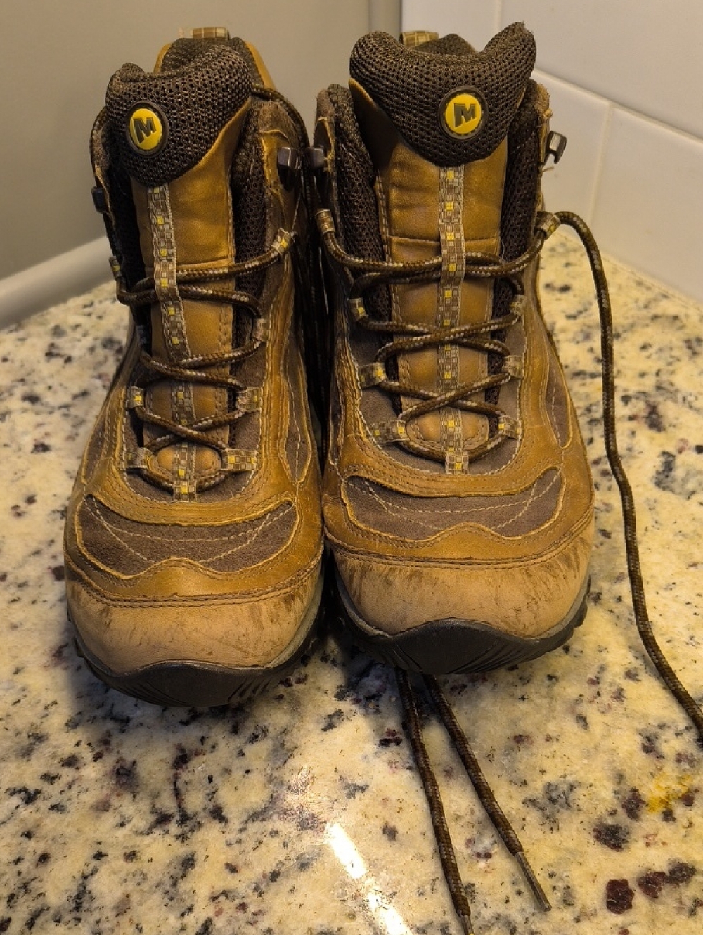 Merrell Brown and Orange Women's Waterproof Hiking Shoe 9 1/2 Vibram